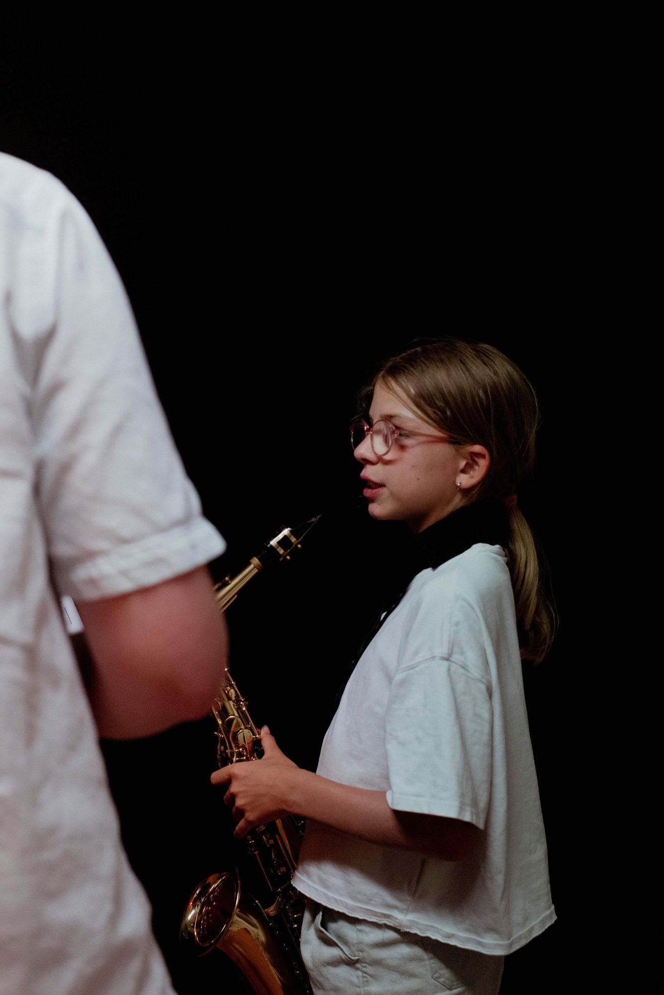 Saxofoonles in de lesruimte